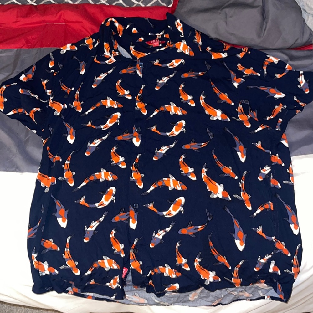 Koi short sleeve colored-shirt